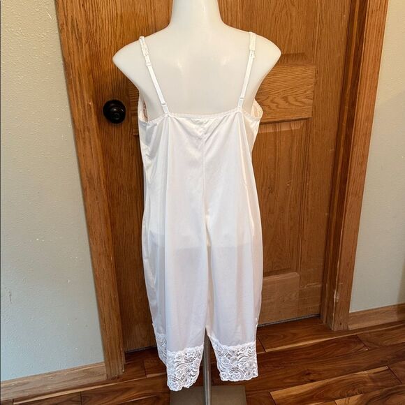 VANITY FAIR Vintage White Lace Chemise Slip Dress - Picture 6 of 13